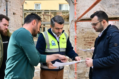 Oktay Yılmaz, Bursa’nın Yıldırım ilçesinde yer alan Fevziye Parkı ve Osman Fevzi Efendi Yazlık Köşkü’nde yürütülen çalışmaları yerinde inceledi.