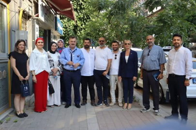 Anahtar Parti Osmangazi Teşkilatından Celal Bayar Caddesi’nde Esnaf Ziyareti