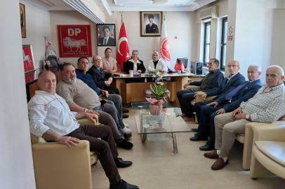 Demokrat Parti Osmangazi İlçe Başkanı Semra Şahinalp'ten Deprem Çıkışı: "Osmangazi'nin Kalbine Adeta Hançer Saplanacak, Daha Ne Bekleniyor?"