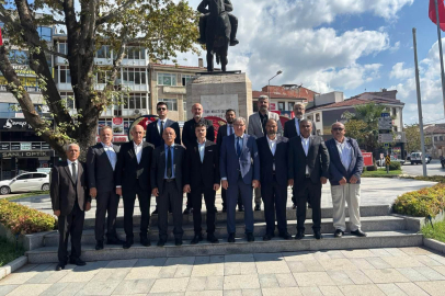 MHP Gürsu Teşkilatı 30 Ağustos Zafer Bayramı Törenine Katıldı